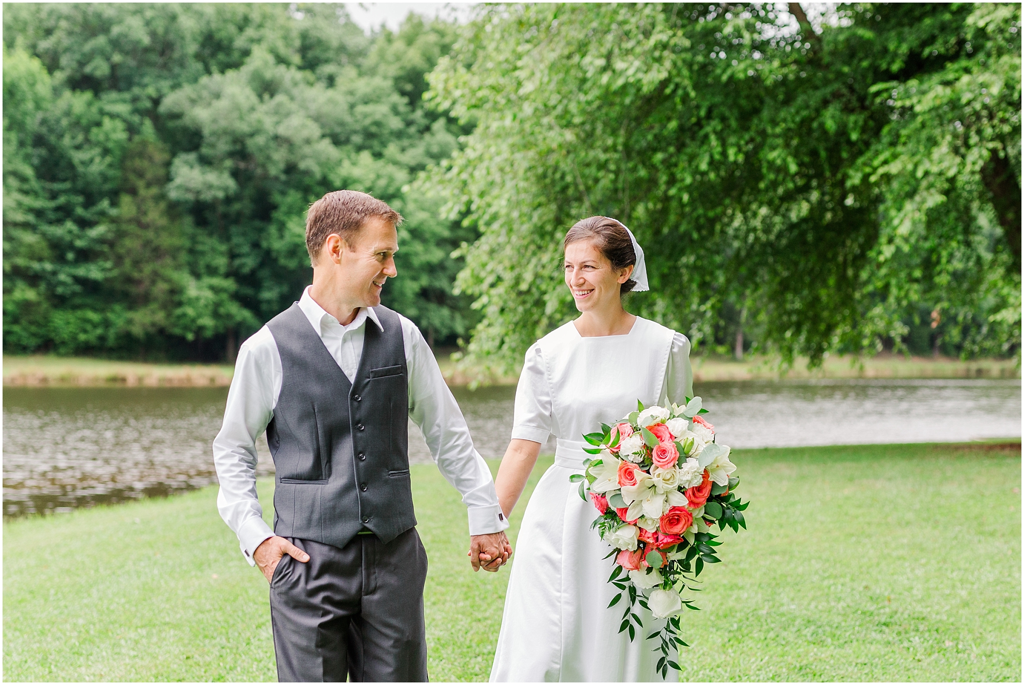 LL0033.jpg LL0033.jpg